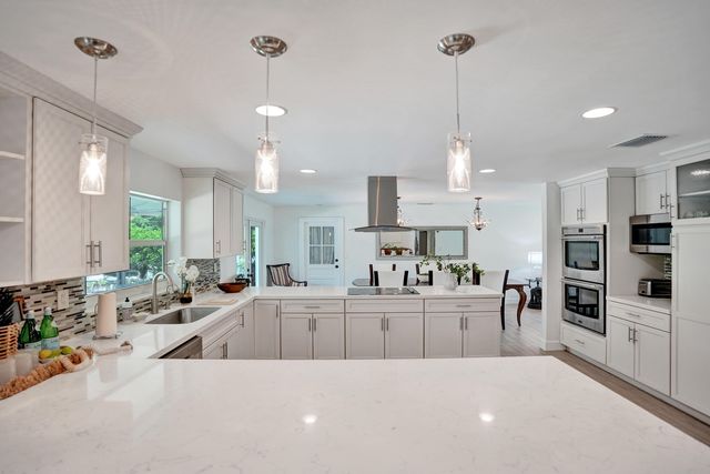 710 NW 1st Avenue, Delray Beach, FL 33444