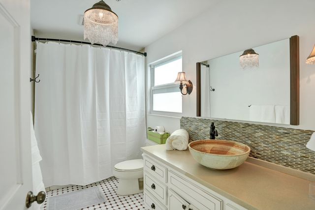 710 NW 1st Avenue, Delray Beach, FL 33444