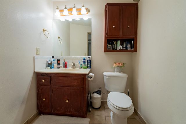 5719 E Bernadine Drive, Fresno, CA 93727