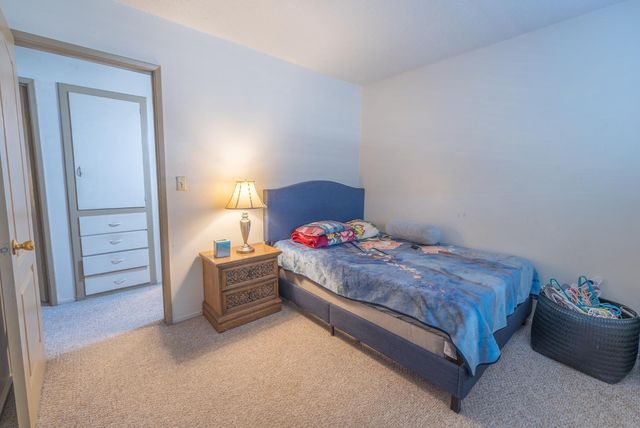 5719 E Bernadine Drive, Fresno, CA 93727