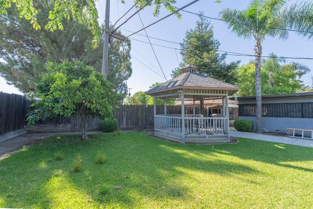 5719 E Bernadine Drive, Fresno, CA 93727