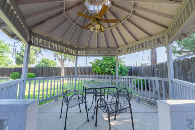 5719 E Bernadine Drive, Fresno, CA 93727