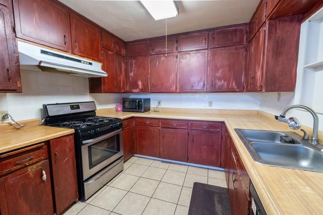 5719 E Bernadine Drive, Fresno, CA 93727