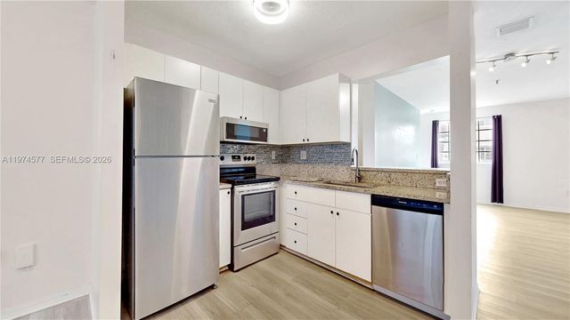 12015 SW 14th St 312-C, Miami, FL 33184