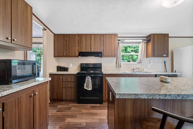 1313 Madeline Circle, Benton, AR 72015