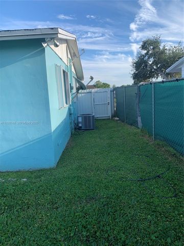 14300 SW 105th Ave 0, Miami, FL 33176