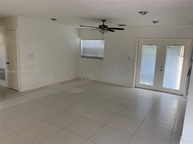 14300 SW 105th Ave 0, Miami, FL 33176