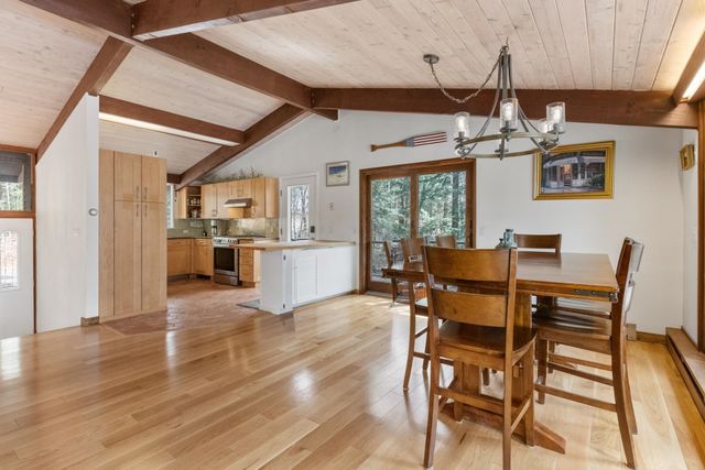 15 Sunset Walk, Enfield, NH 03748