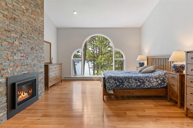 15 Sunset Walk, Enfield, NH 03748
