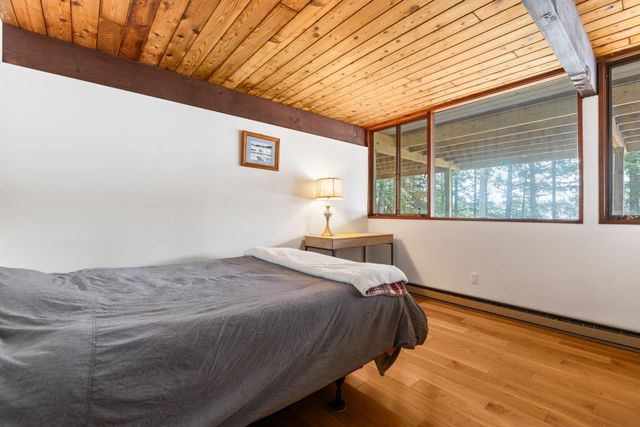 15 Sunset Walk, Enfield, NH 03748