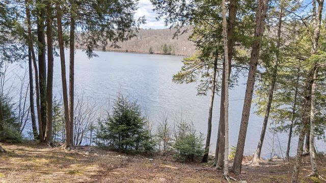 15 Sunset Walk, Enfield, NH 03748
