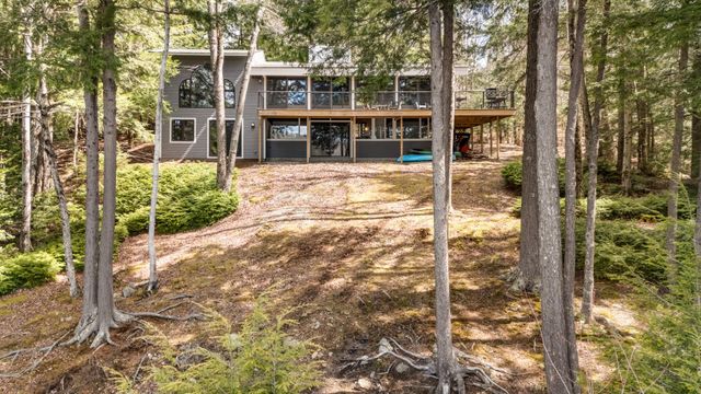 15 Sunset Walk, Enfield, NH 03748