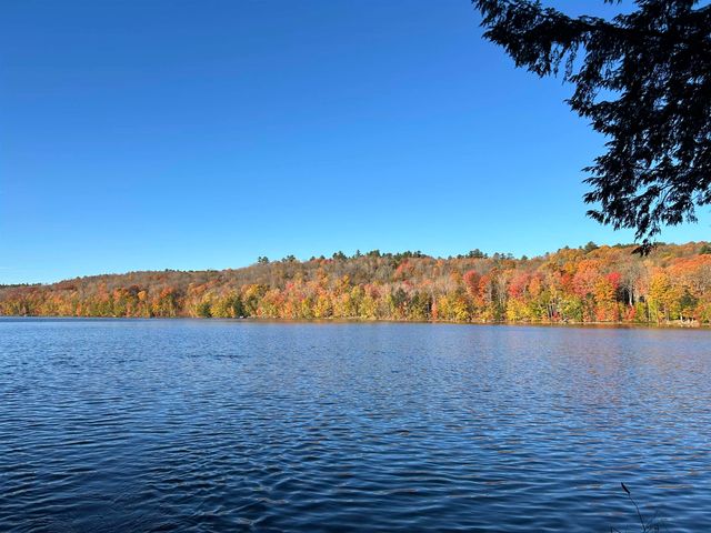 15 Sunset Walk, Enfield, NH 03748