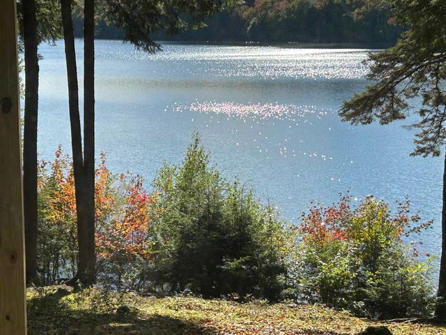 15 Sunset Walk, Enfield, NH 03748
