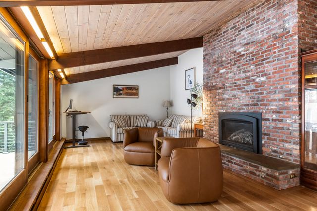 15 Sunset Walk, Enfield, NH 03748