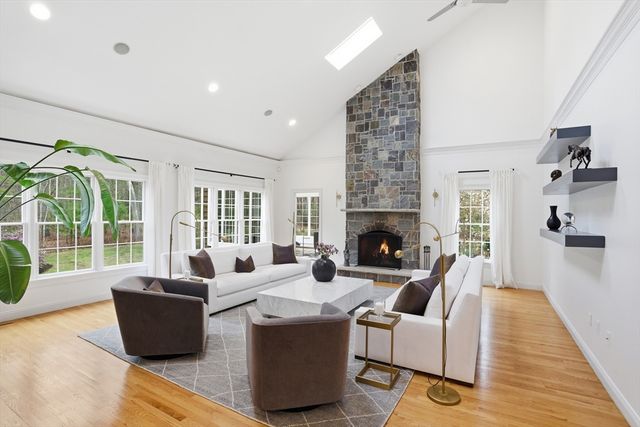 3 Oak Knoll Road, Carlisle, MA 01741