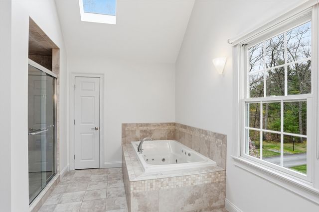 3 Oak Knoll Road, Carlisle, MA 01741