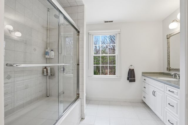 3 Oak Knoll Road, Carlisle, MA 01741