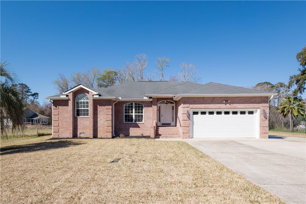 601 Bartlett Street, St Marys, GA 31558