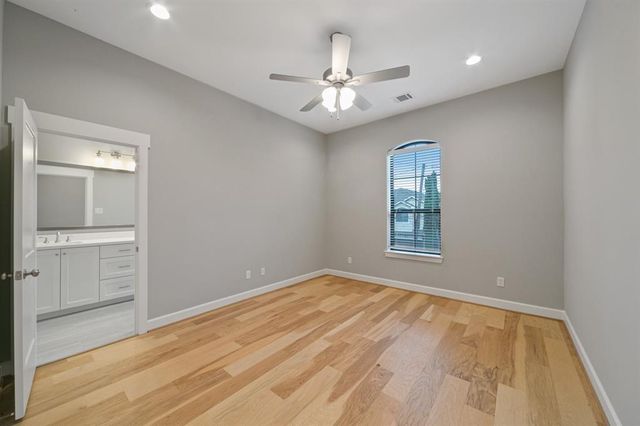 1121 E 27th Street, Houston, TX 77009