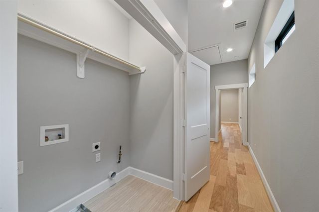 1121 E 27th Street, Houston, TX 77009