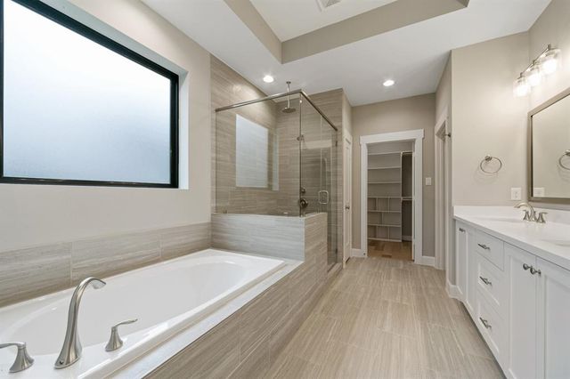 1121 E 27th Street, Houston, TX 77009