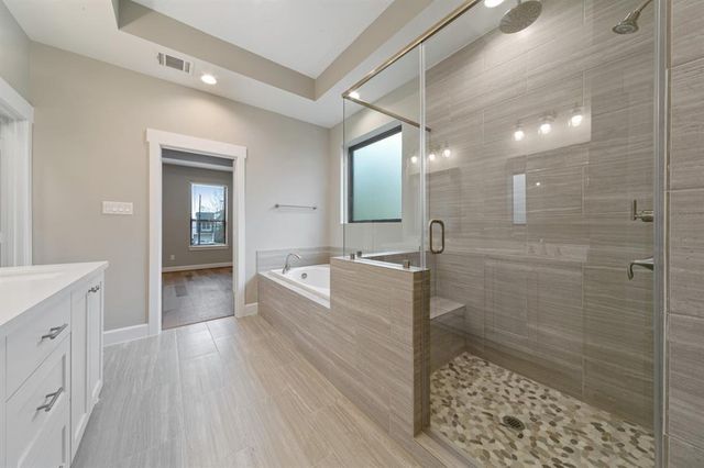 1121 E 27th Street, Houston, TX 77009