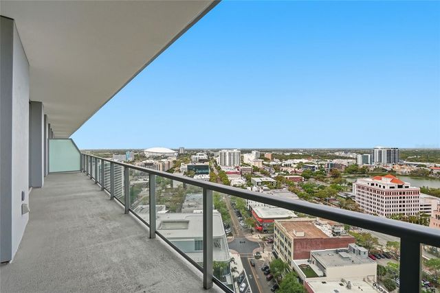 400 CENTRAL AVENUE 2008, St Petersburg, FL 33701