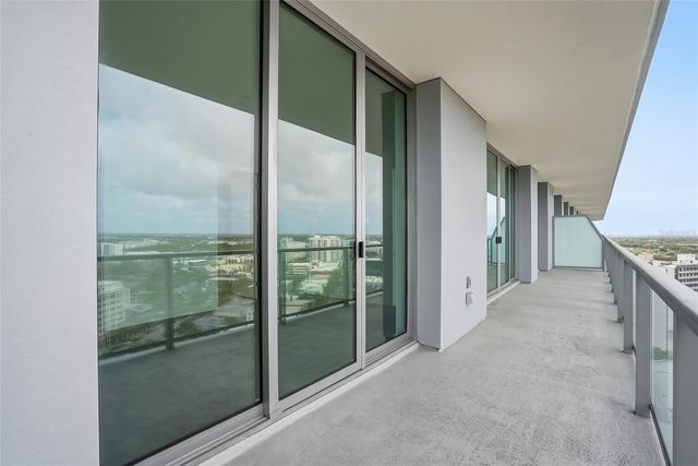 400 CENTRAL AVENUE 2008, St Petersburg, FL 33701