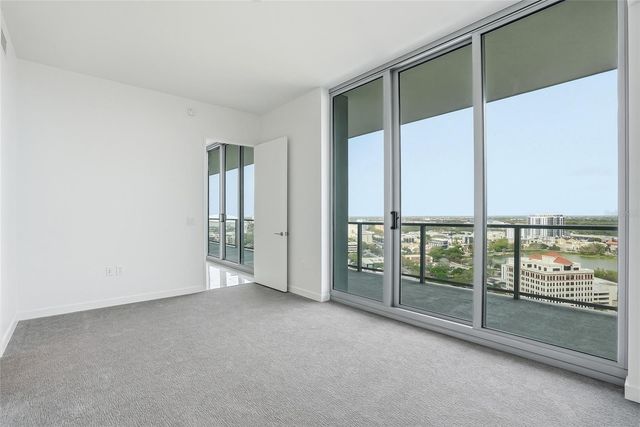 400 CENTRAL AVENUE 2008, St Petersburg, FL 33701