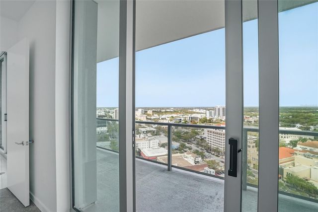 400 CENTRAL AVENUE 2008, St Petersburg, FL 33701