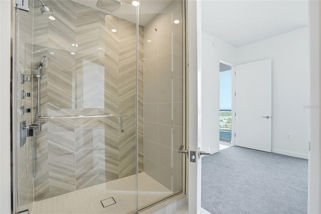 400 CENTRAL AVENUE 2008, St Petersburg, FL 33701