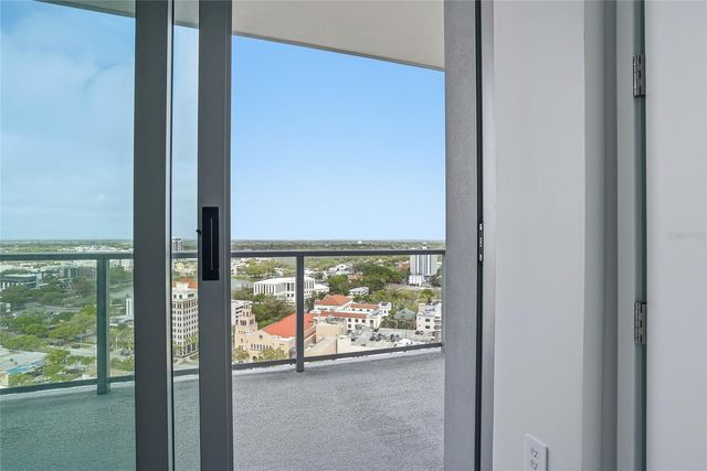 400 CENTRAL AVENUE 2008, St Petersburg, FL 33701