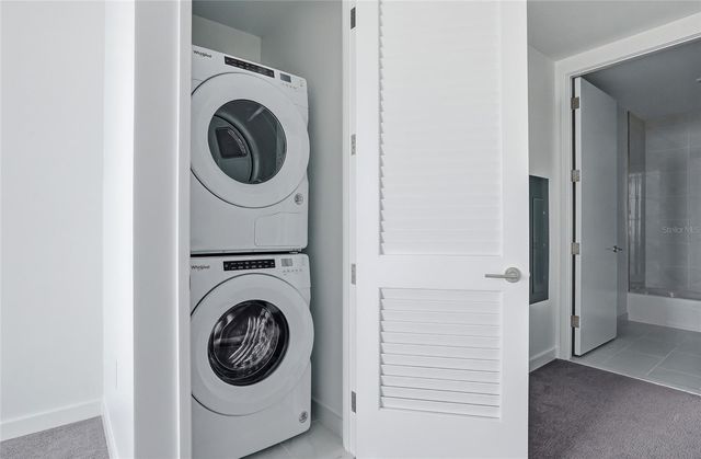 400 CENTRAL AVENUE 2008, St Petersburg, FL 33701