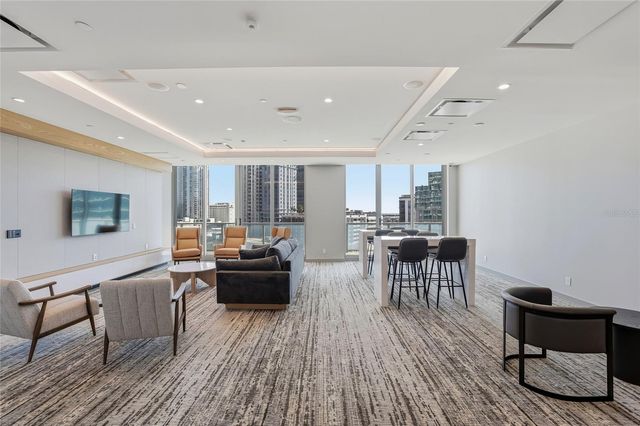 400 CENTRAL AVENUE 2008, St Petersburg, FL 33701