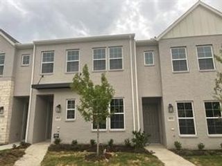 9927 Schramm Street, Irving, TX 75063