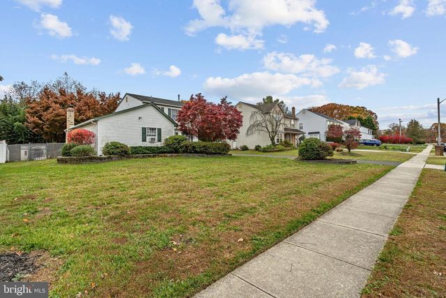 10 ORLANDO DRIVE, Sicklerville, NJ 08081