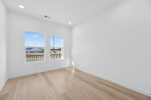 3143 Rolling Brook Drive, Columbia, TN 38401