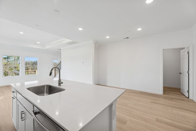 3143 Rolling Brook Drive, Columbia, TN 38401