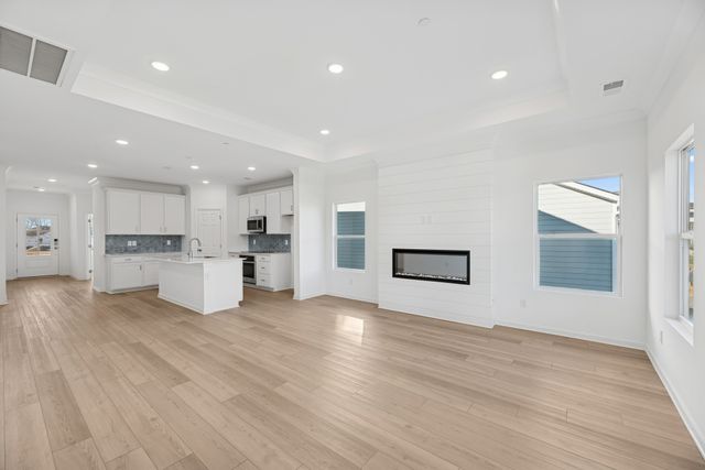 3143 Rolling Brook Drive, Columbia, TN 38401