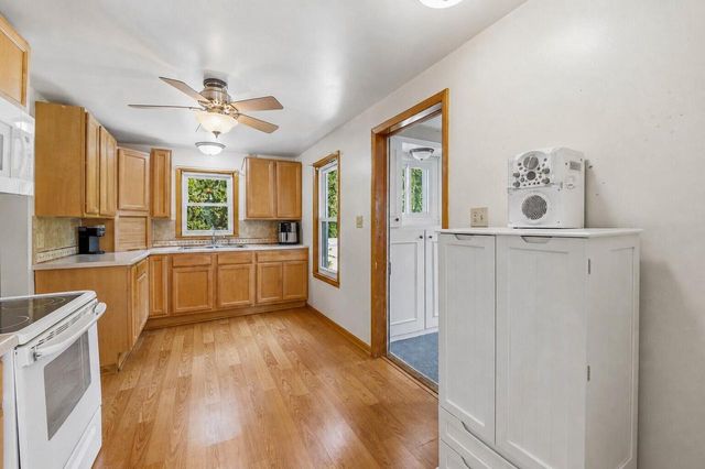 317 E Pleasant STREET, Oconomowoc, WI 53066