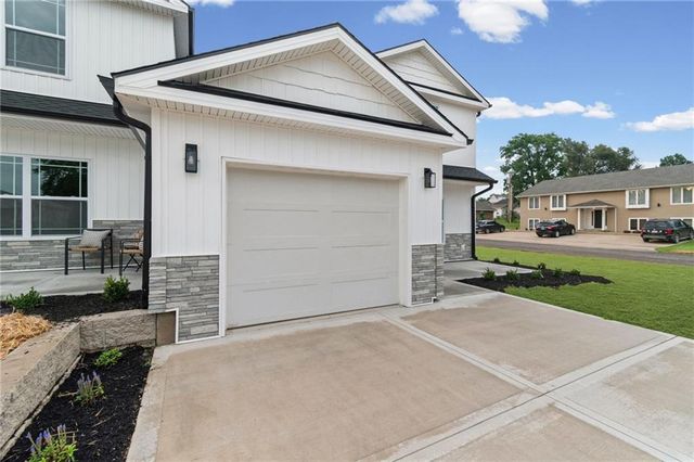 117 E 3rd Street, Lawson, MO 64062