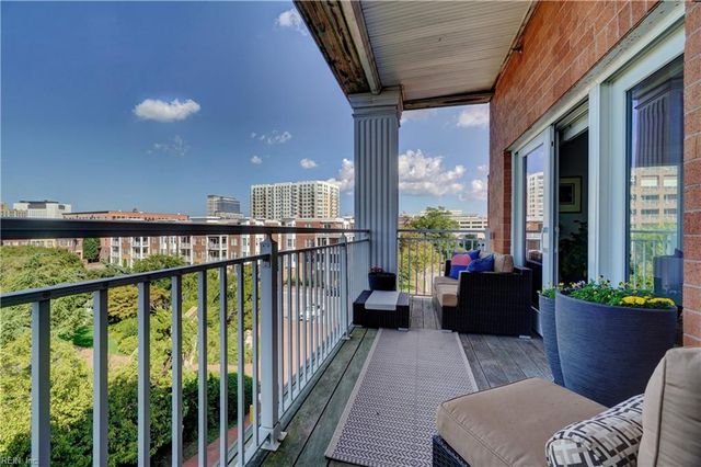 301 Brooke Ave Apt 305, Norfolk, VA 23510