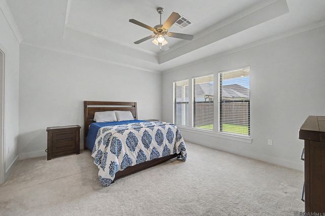 3861 Villa Michel Dr, Baton Rouge, LA 70817