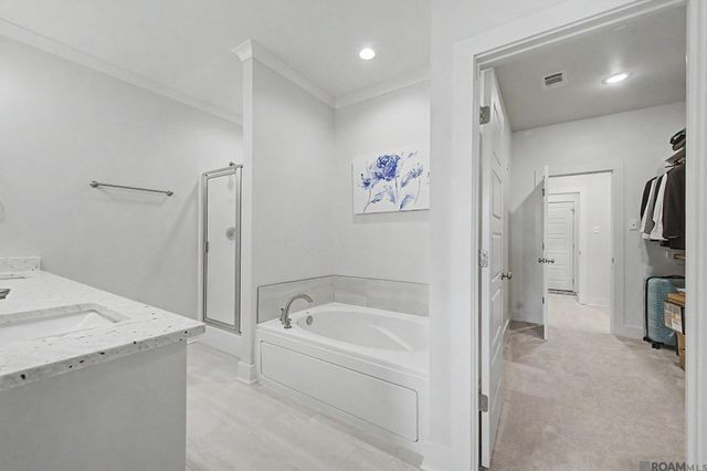 3861 Villa Michel Dr, Baton Rouge, LA 70817