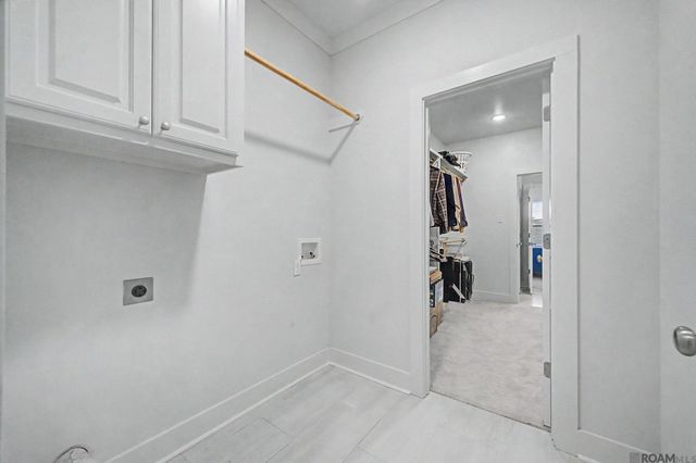 3861 Villa Michel Dr, Baton Rouge, LA 70817