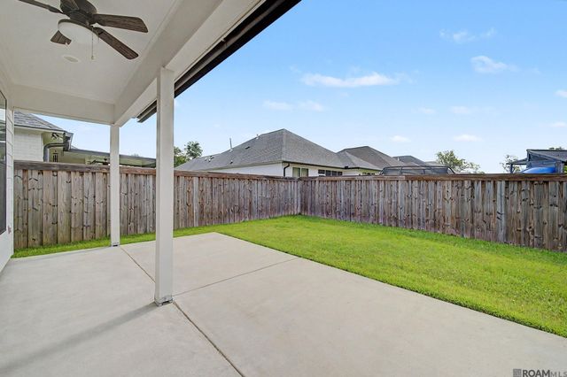 3861 Villa Michel Dr, Baton Rouge, LA 70817