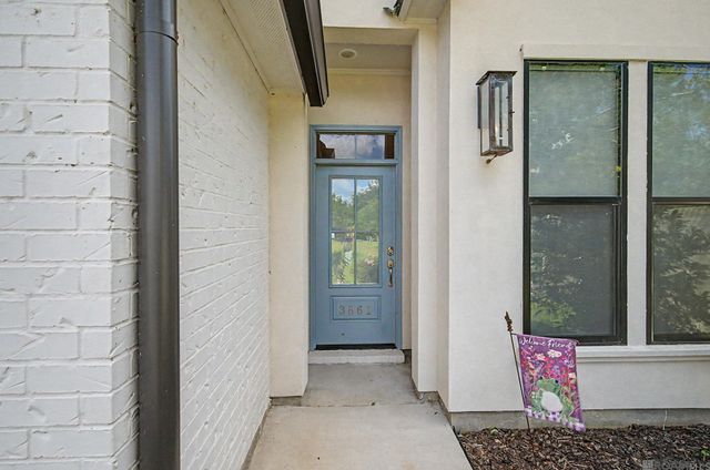 3861 Villa Michel Dr, Baton Rouge, LA 70817