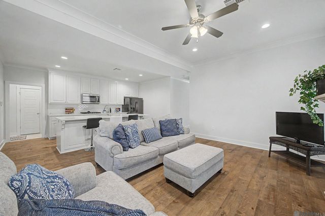 3861 Villa Michel Dr, Baton Rouge, LA 70817