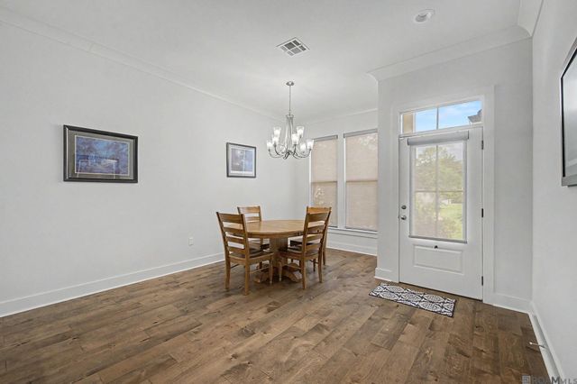 3861 Villa Michel Dr, Baton Rouge, LA 70817